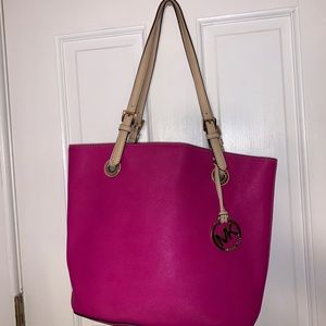 Gently used pink MK purse